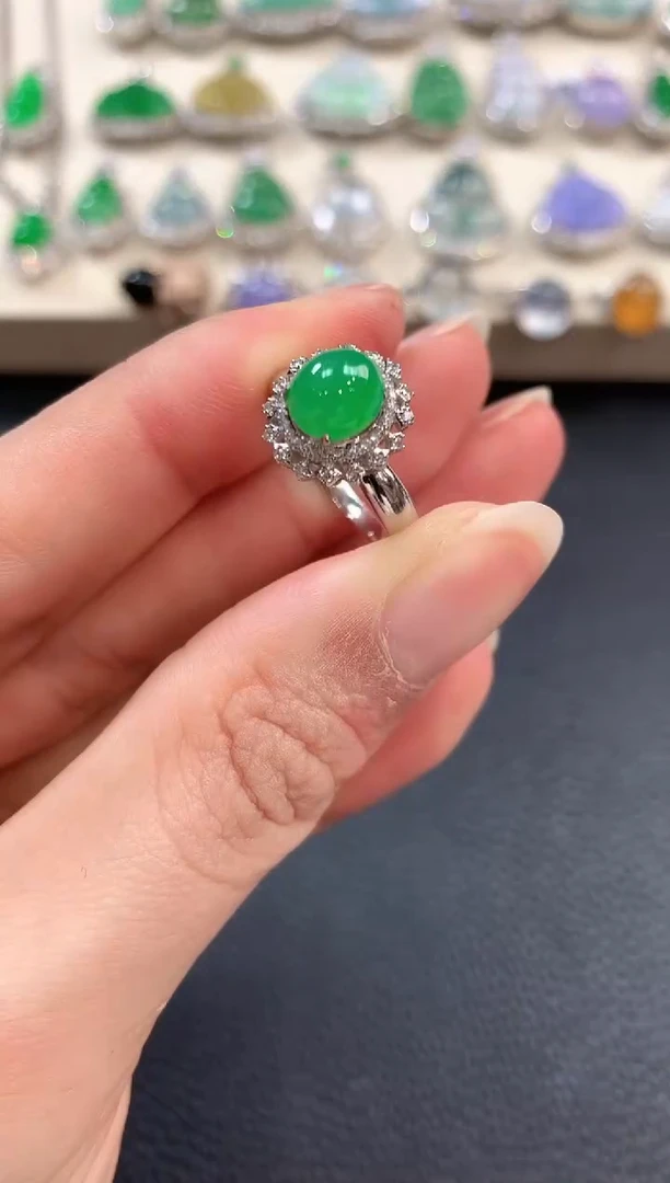 【闪购商品】翡翠戒指18K金镶嵌b83