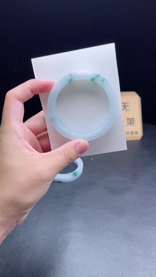 未镶嵌手镯定制翡翠黛*色定制