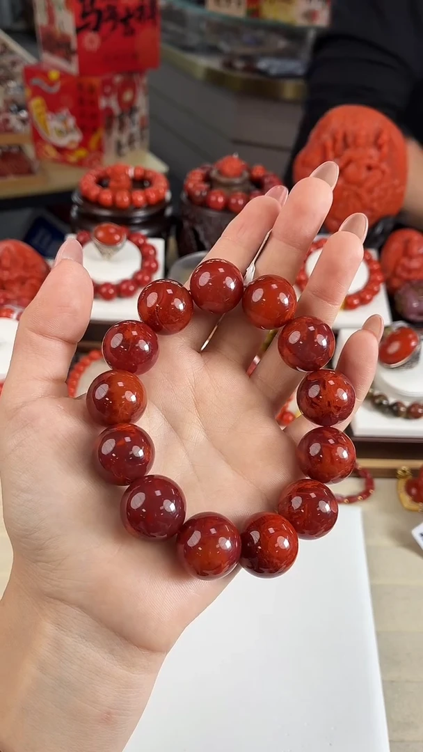 未镶嵌瓦西牛血手串18mm南红玛瑙（多样式发其一）