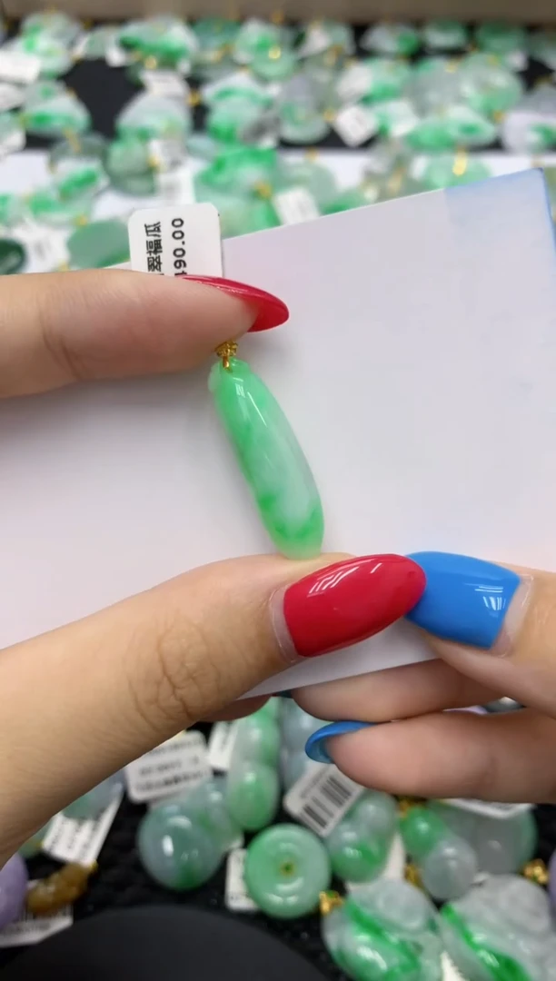 翡翠18K金镶嵌颈饰73563491966663