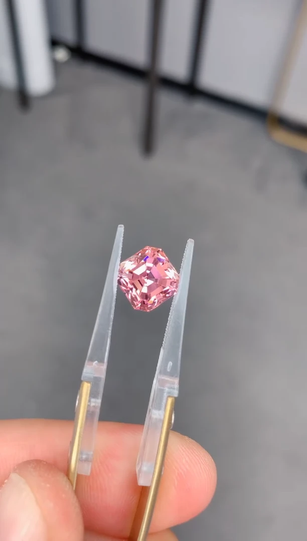 未镶嵌裸石碧玺4.5ct 粉碧玺