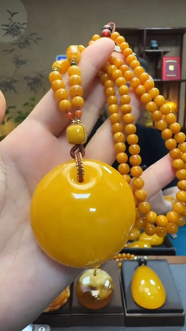 琥珀吊坠(赠链)未镶嵌天然保真蜜蜡公主扣套装