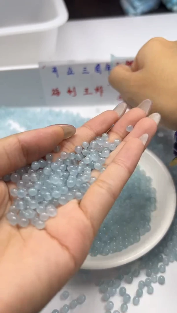 玛瑙/玉髓颈饰未镶嵌w793冰川蓝玛瑙4mm*108颗