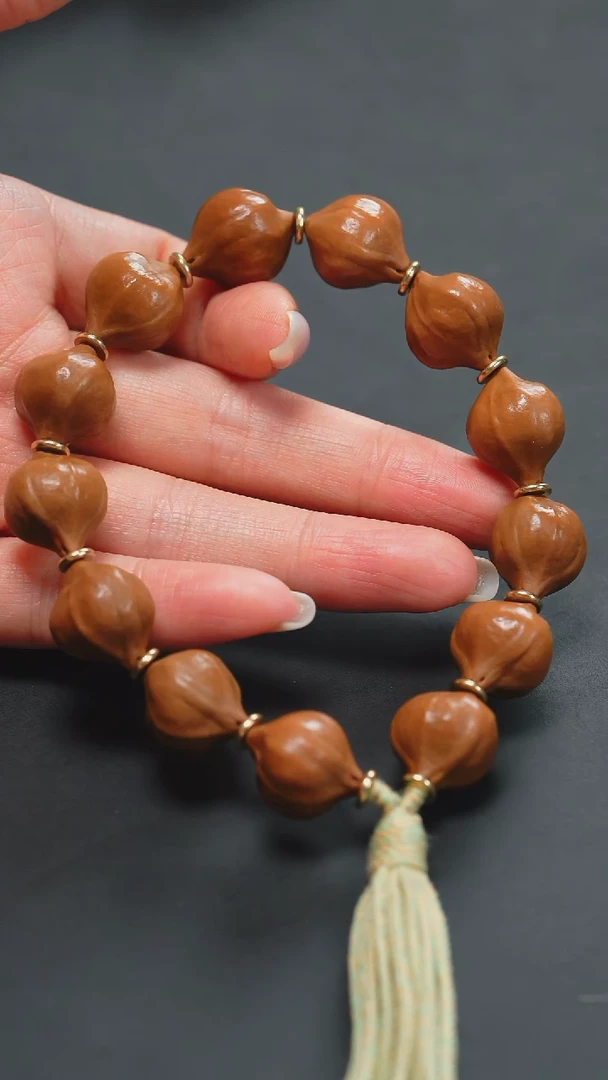 橄榄核手串小籽素串蜜桃臀