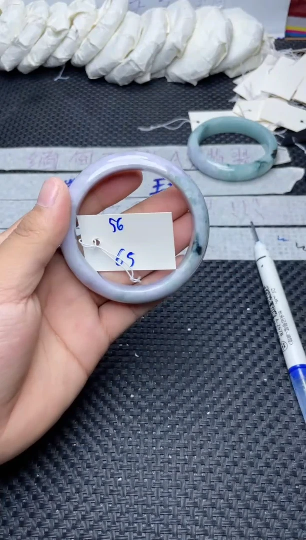 未镶嵌手镯翡翠65