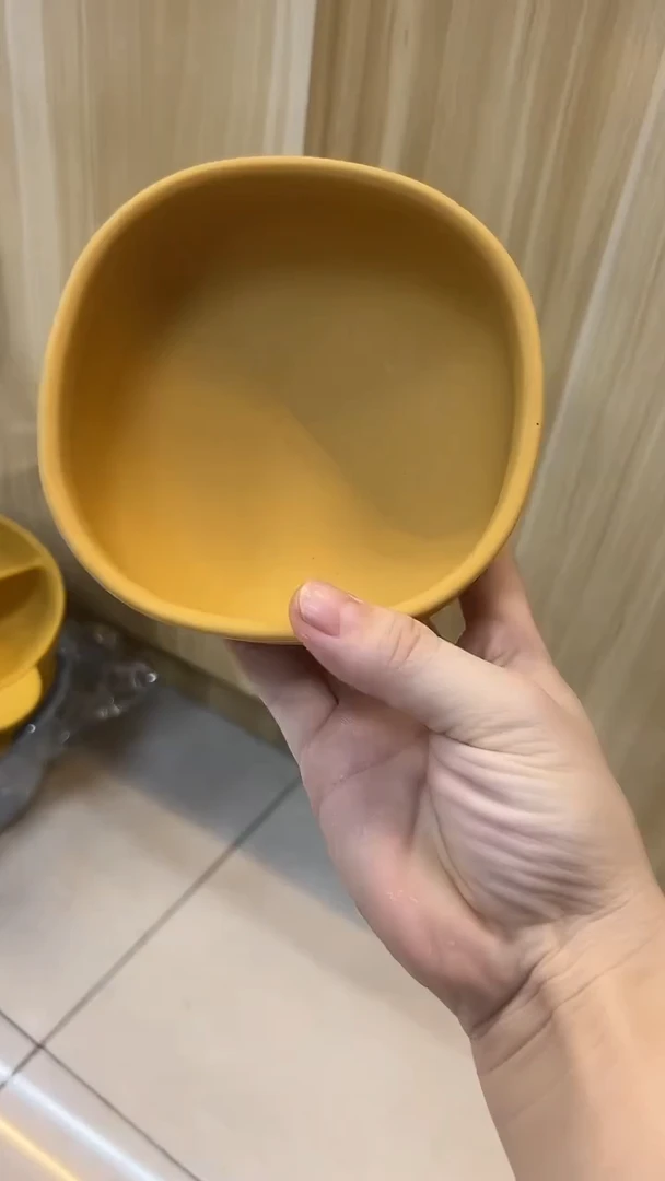 硅胶黄 色- 方碗
