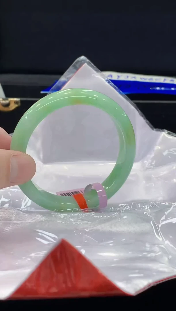 未镶嵌手镯翡翠翡翠手镯