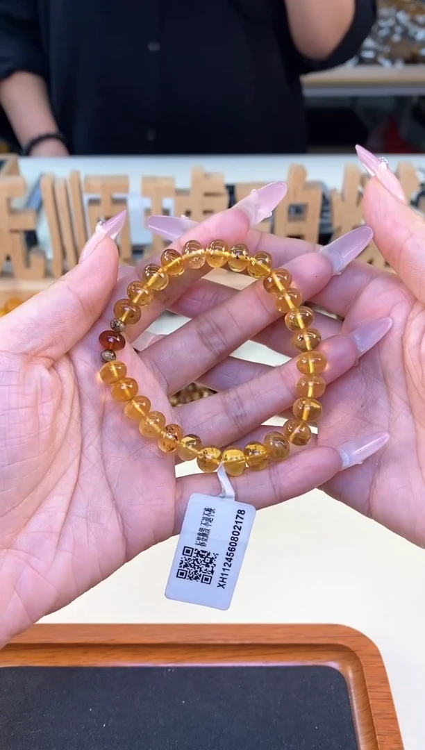 未镶嵌琥珀裸石抚顺琥珀多样性发货