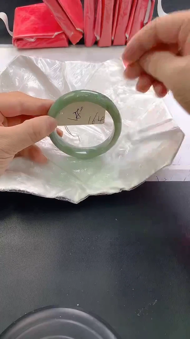 未镶嵌手镯翡翠164