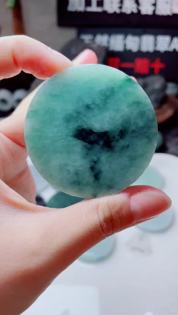 翡翠未镶嵌颈饰944......