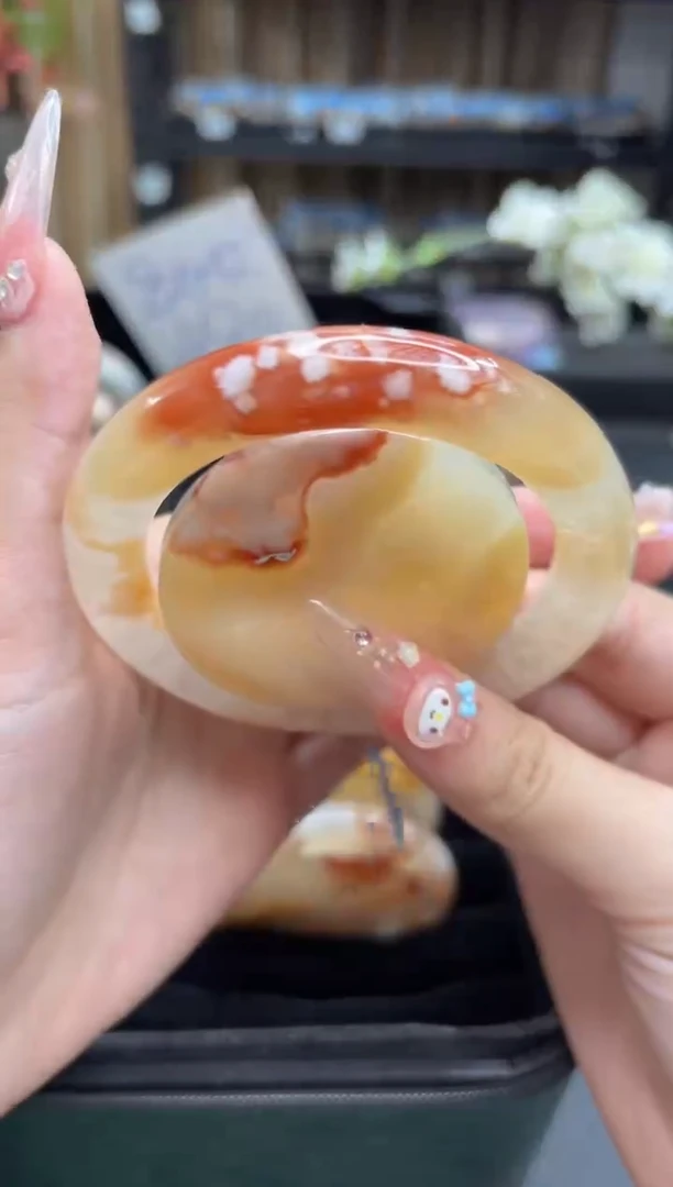 未镶嵌手镯石英质玉150(58圈赠送镯心)