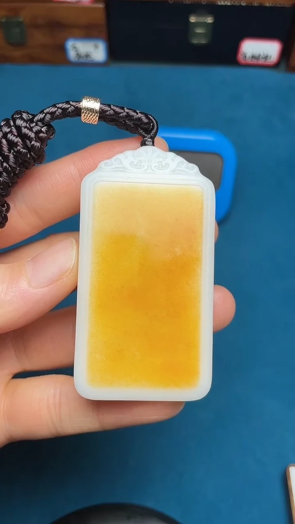 和田玉未镶嵌颈饰张****0和田玉