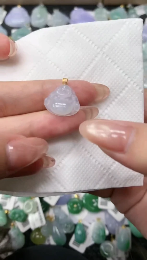 颈饰18K金镶嵌翡翠11111111111