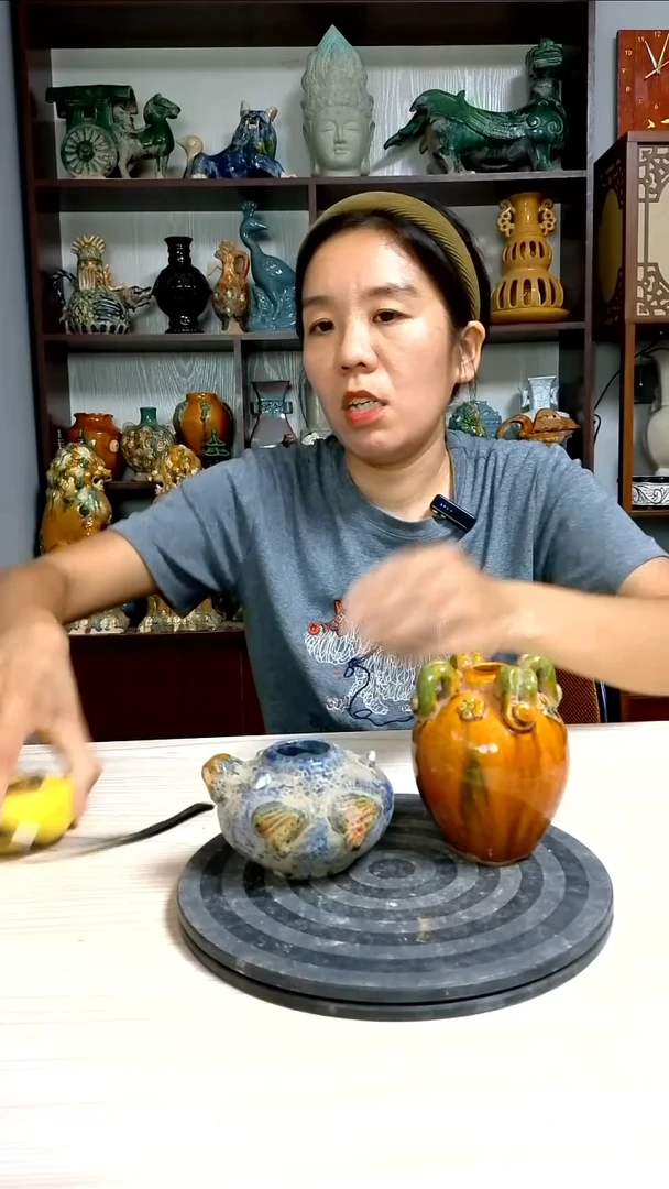 经典2个精美复古风格瓷器