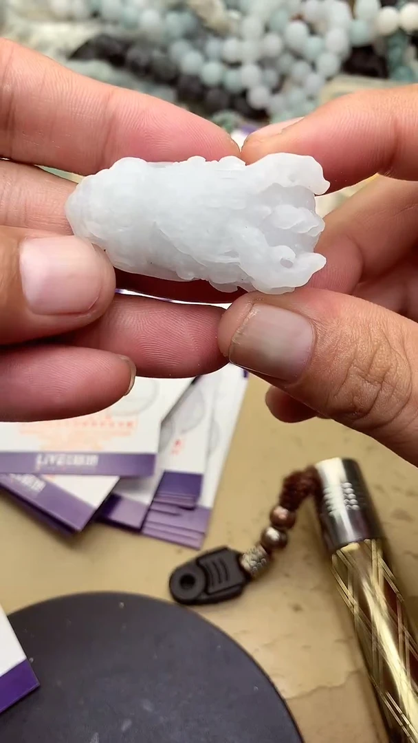 定制翡翠未镶嵌翡翠1