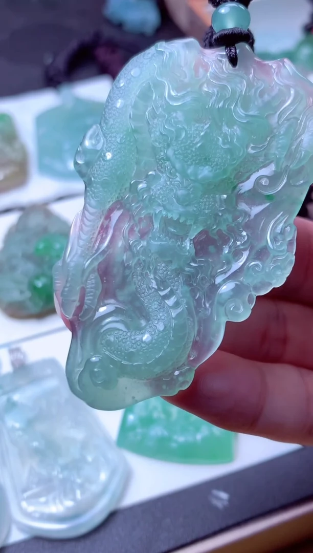 颈饰未镶嵌翡翠天然A货翡翠