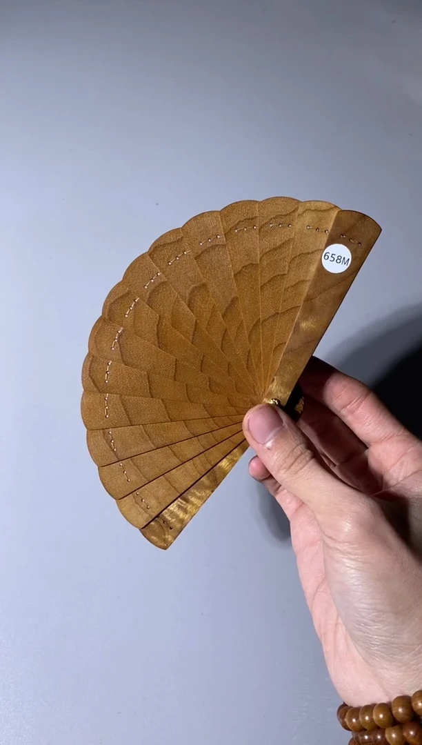 【闪购商品】金丝楠658号10cm金丝楠木小叶桢楠掌中扇