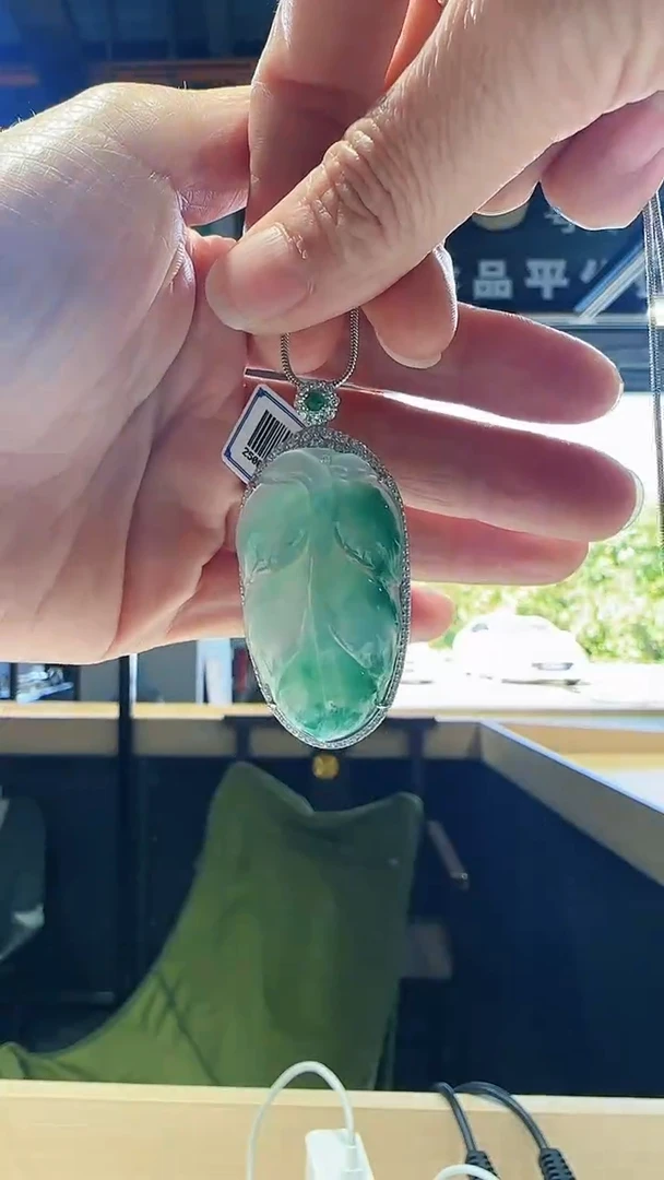 未镶嵌手链石英质玉（非洲翠）3