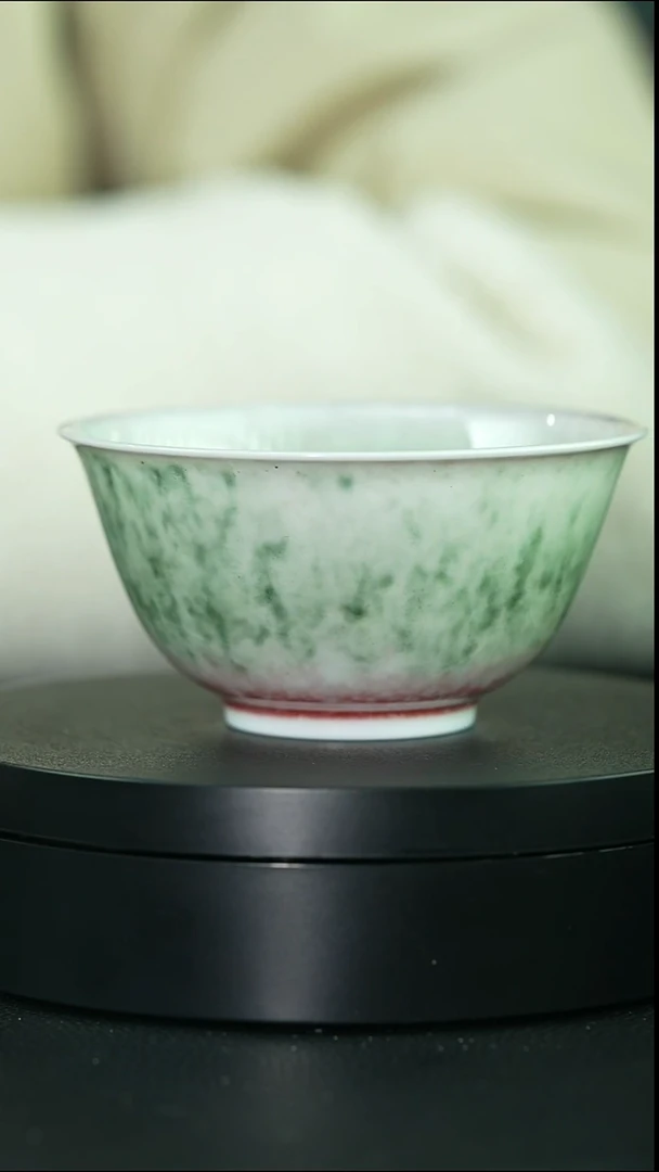 杯庐陵昱西四字篆款瓜皮绿大立阳杯（23号）