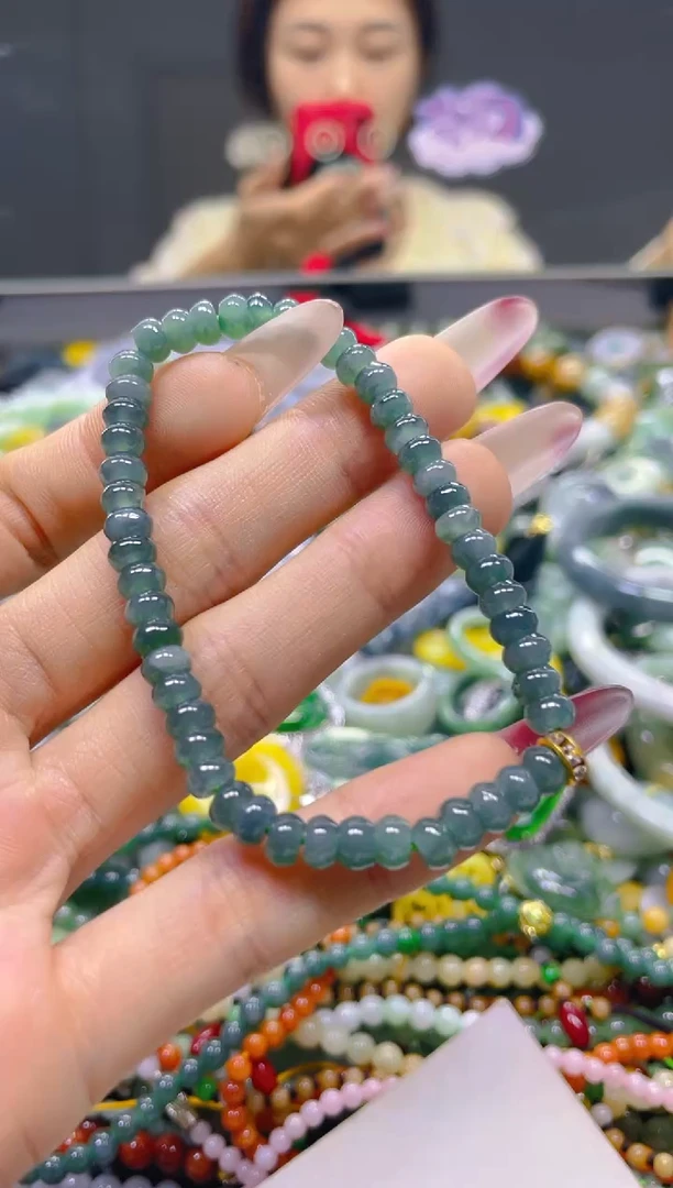 颈饰未镶嵌翡翠5MM/C/翡翠A货，一件也是批发价
