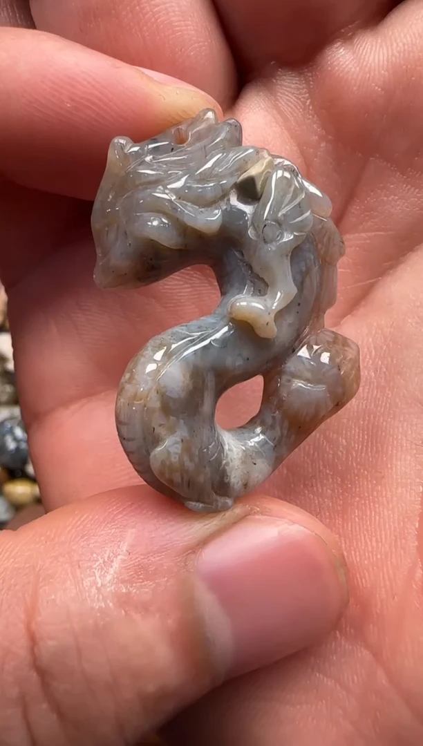 【闪购商品】硅化珊瑚（珊瑚玉）颈饰未镶嵌605