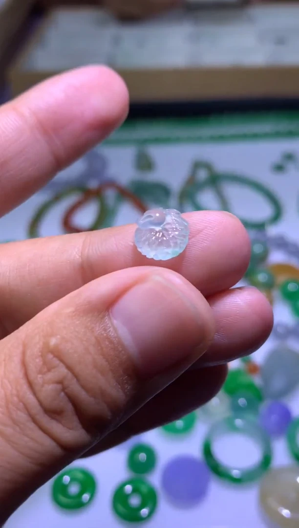 未镶嵌定制翡翠毛货