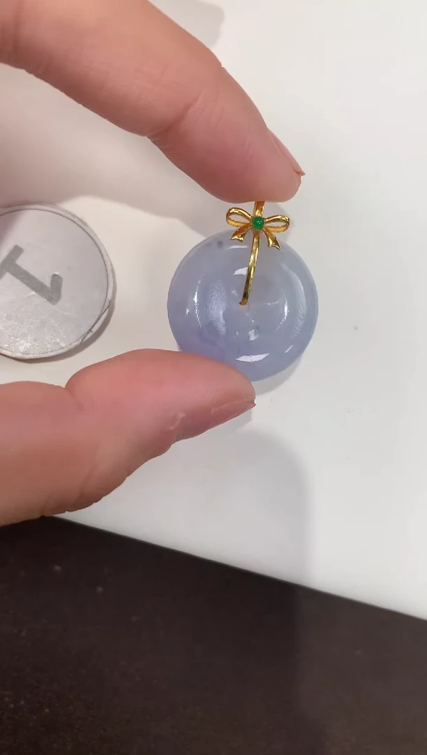 颈饰18K金镶嵌翡翠 天然缅甸a货翡翠