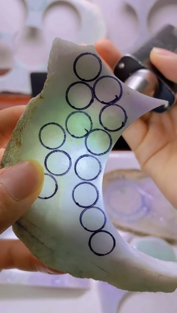 翡翠裸石天然缅甸翡翠A货687