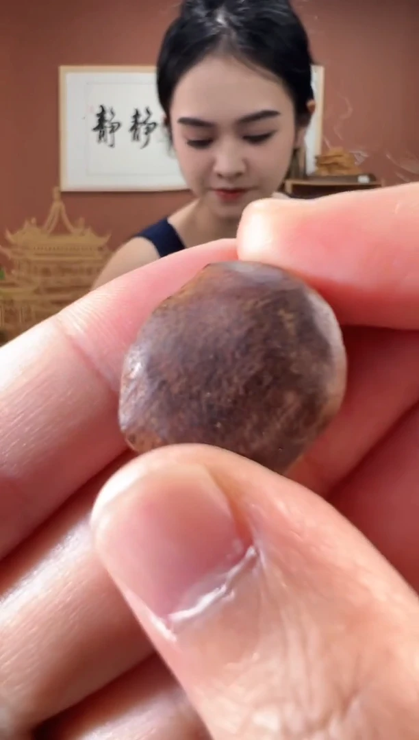 沉香吊坠1号越南芽庄紫棋包头多样性发一