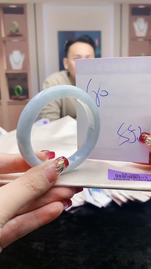 【闪购商品】翡翠手镯未镶嵌     H87-81