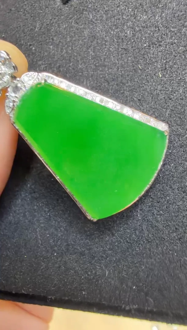 吊坠(不含链)18K金镶嵌翡翠古*