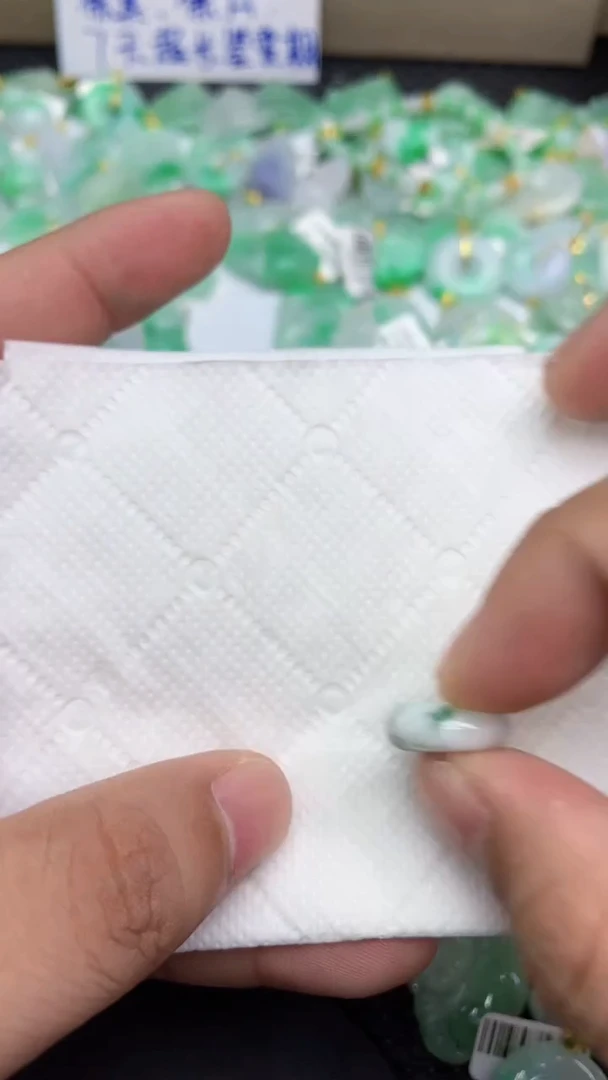 翡翠未镶嵌颈饰1111111111