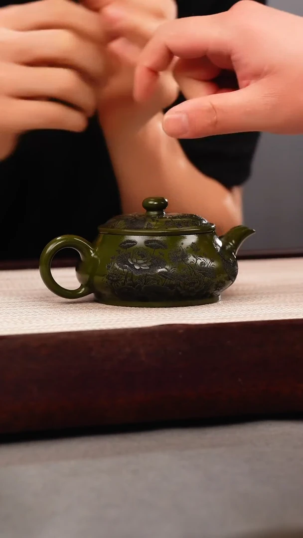 茶壶紫砂绿泥 明炉 刻鱼