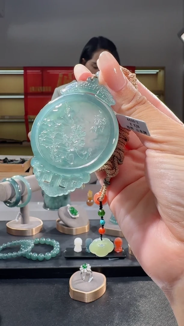 吊坠(不含链)未镶嵌翡翠山水牌（多样性发其一）