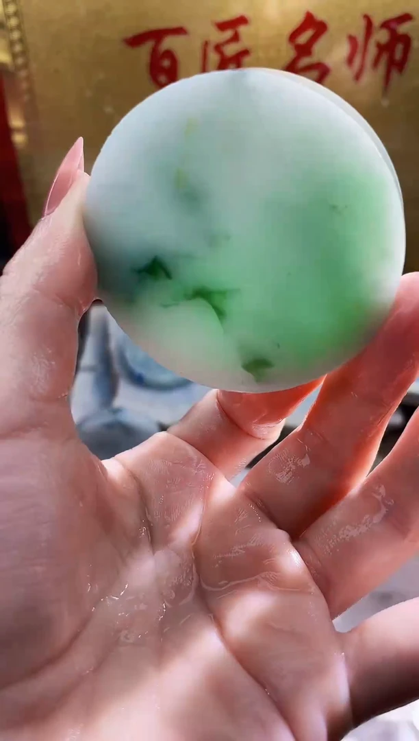 翡翠挂件未镶嵌小梦64