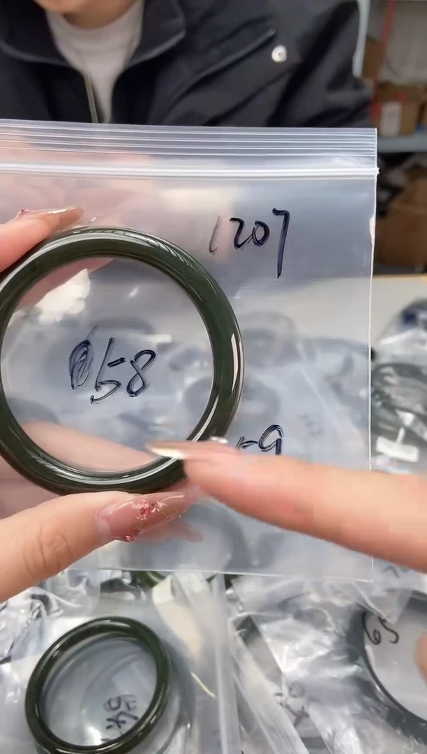 【闪购商品】和田玉手镯未镶嵌天然和田玉手镯1207