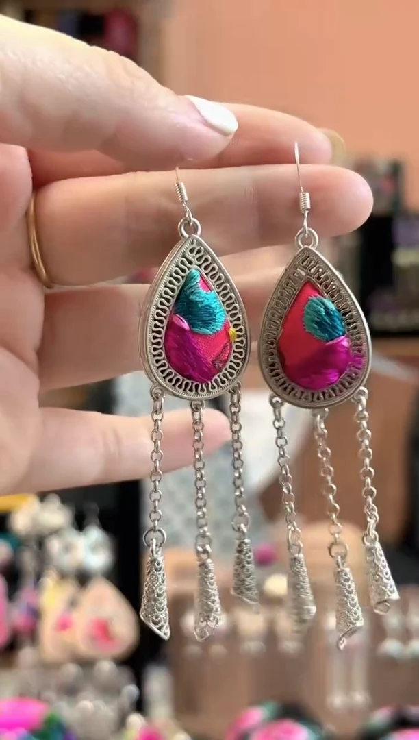 织绣艺枝独绣手工饰品485