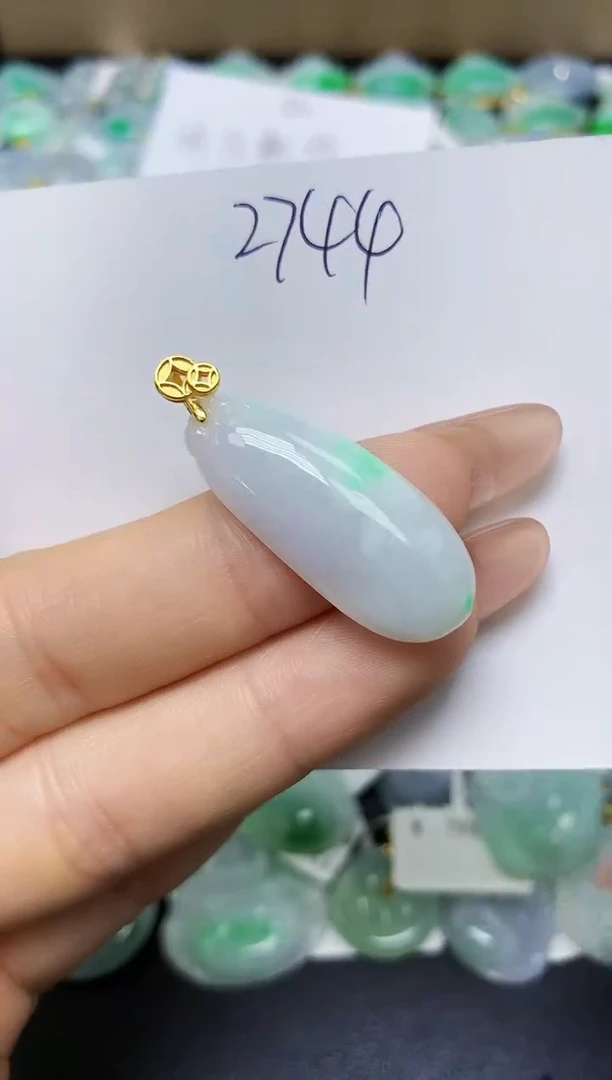 翡翠未镶嵌颈饰 天然缅甸翡翠A货