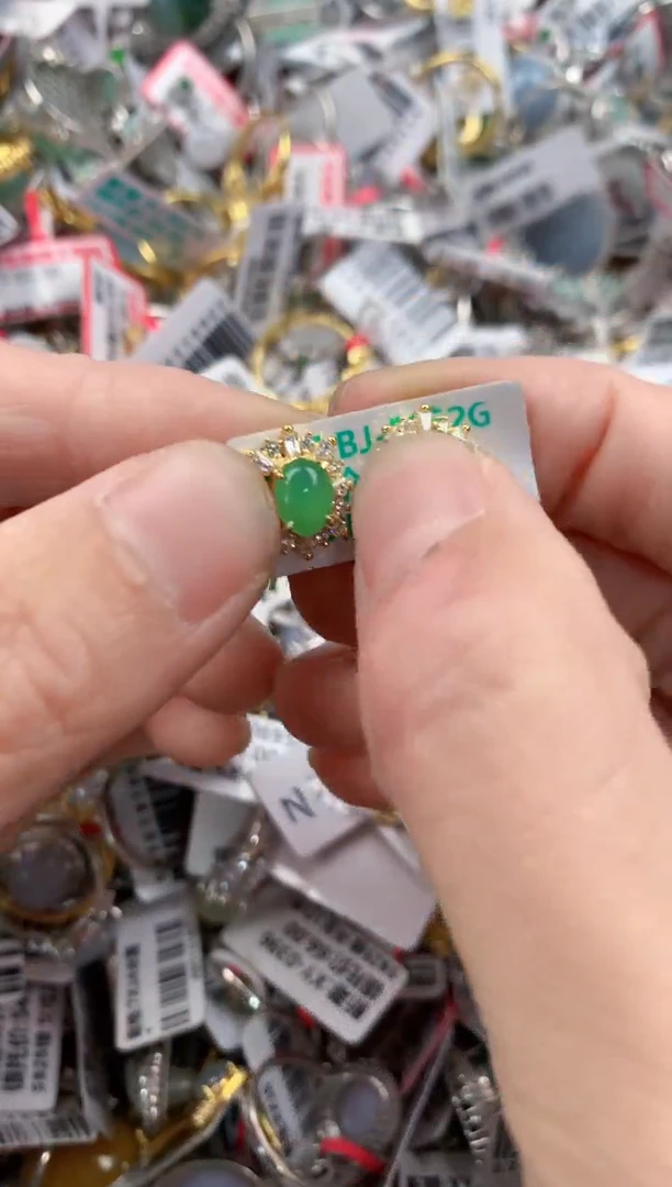 银S925镶嵌戒指翡翠666           5