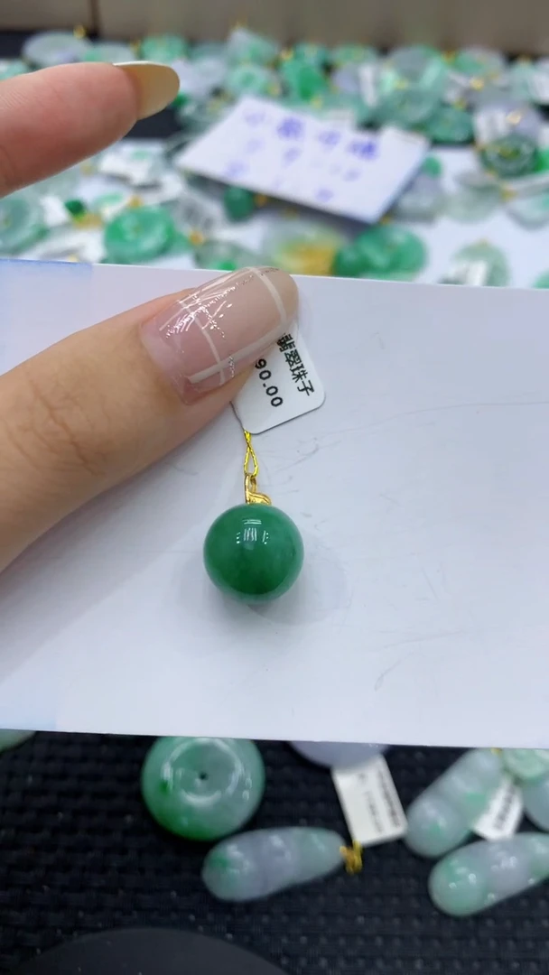 翡翠18K金镶嵌颈饰天然缅甸翡翠A货