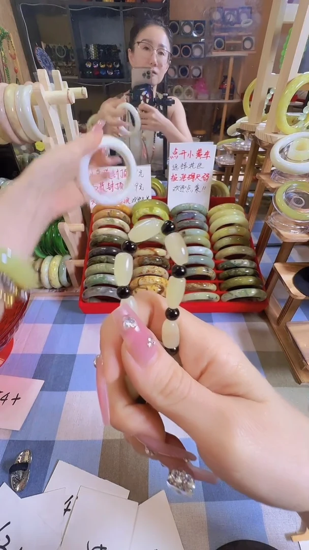 岫玉未镶嵌手镯99