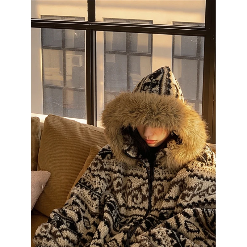 冬季300斤大码新款民族风提花羊羔绒外套男宽松保暖连帽毛领棉衣2