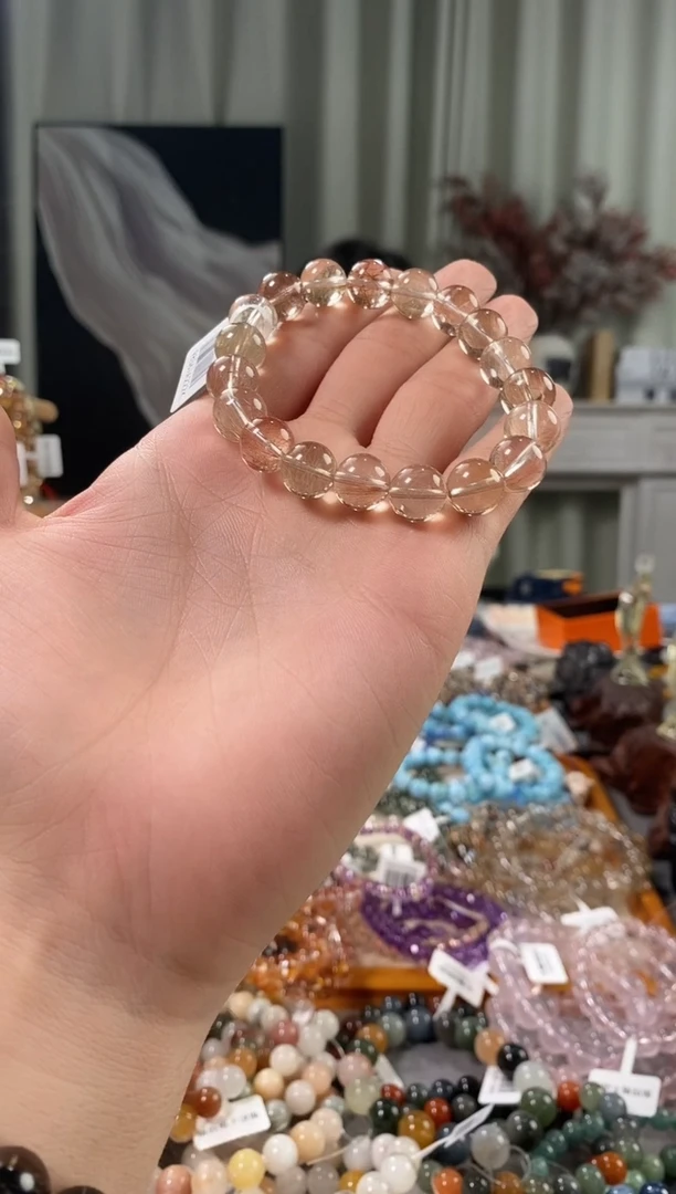 未镶嵌手链水晶是**吖兔毛