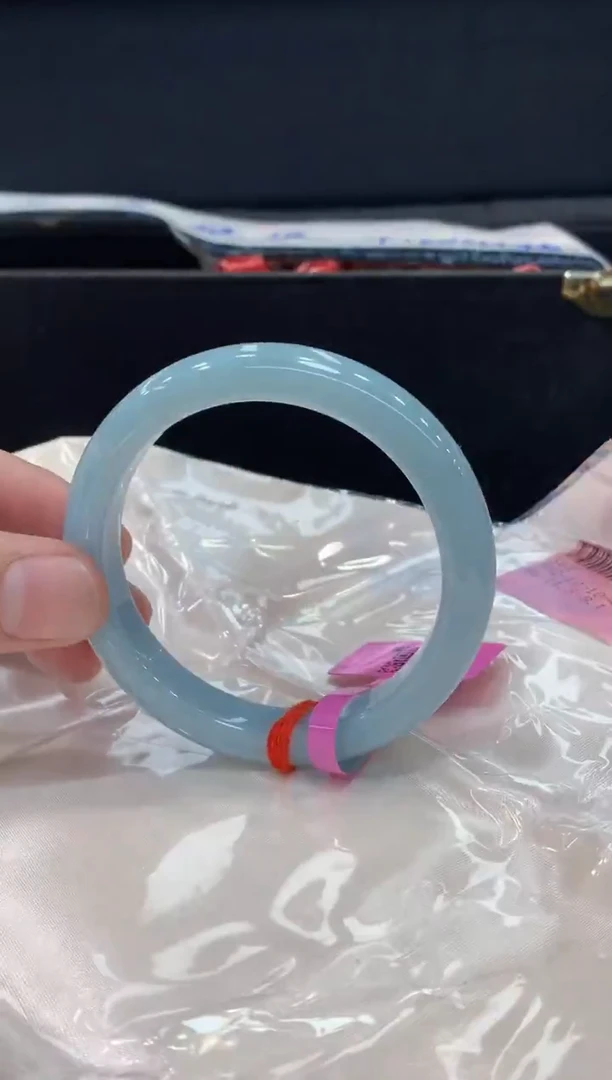 未镶嵌手镯翡翠翡翠手镯