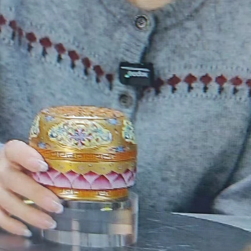 缠枝香薰罐.....................