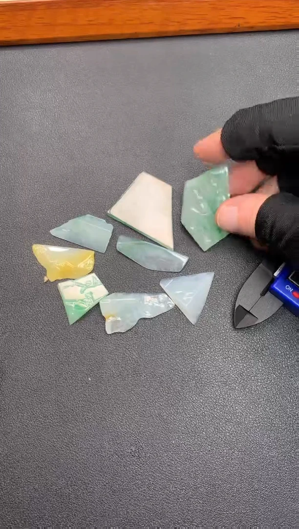 定制翡翠未镶嵌天然翡翠裸石 多样性发货发一个