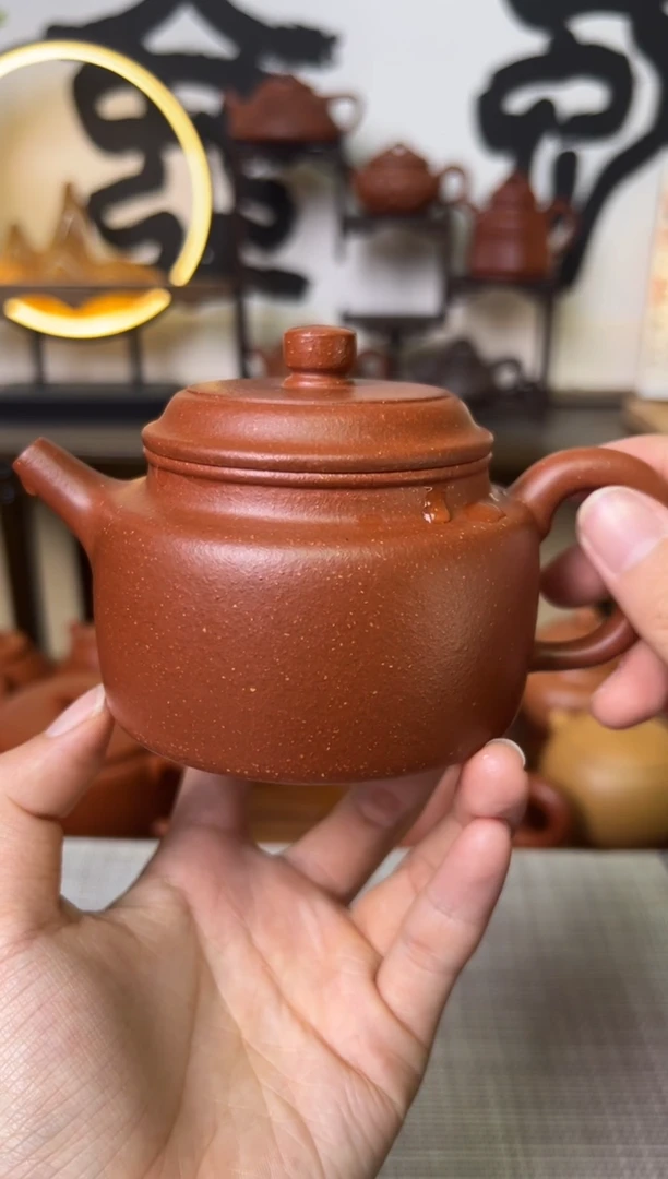 【闪购商品】段泥茶壶红降坡德钟壶220CC-甘来兵