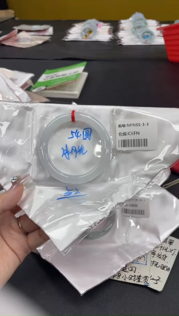 未镶嵌手镯翡翠翡翠手镯