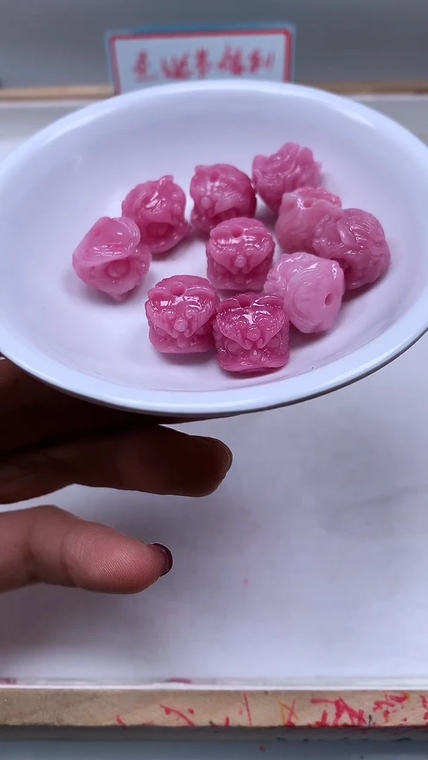 未镶嵌散珠拼合珍珠（马贝珠）E212 女皇贝 醒狮头13*13mm3个6元