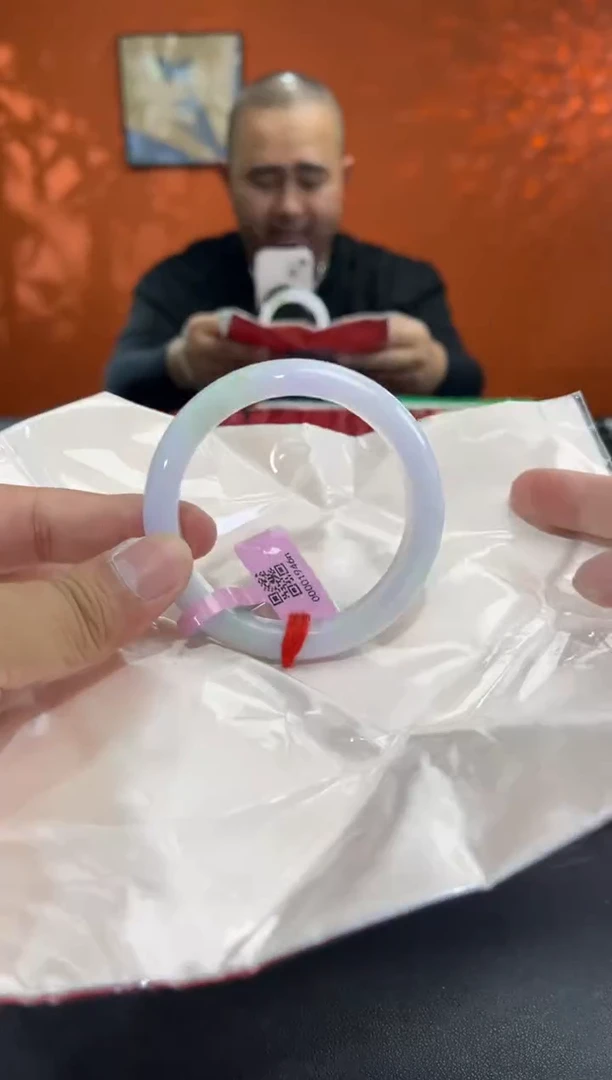 未镶嵌手镯翡翠2